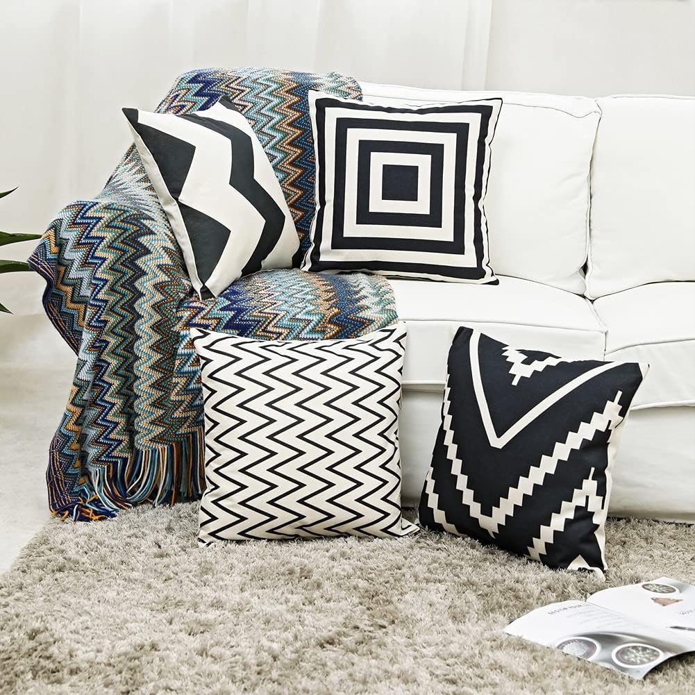 Black and white geometrical prints Cushion Cover set of 4